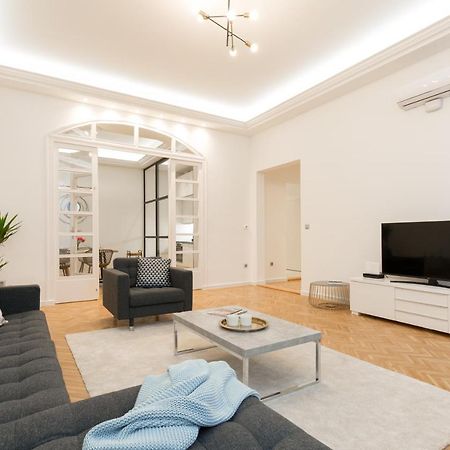 Space And Style In The Heart Of Budapest W 2Br&2Bt Eksteriør billede