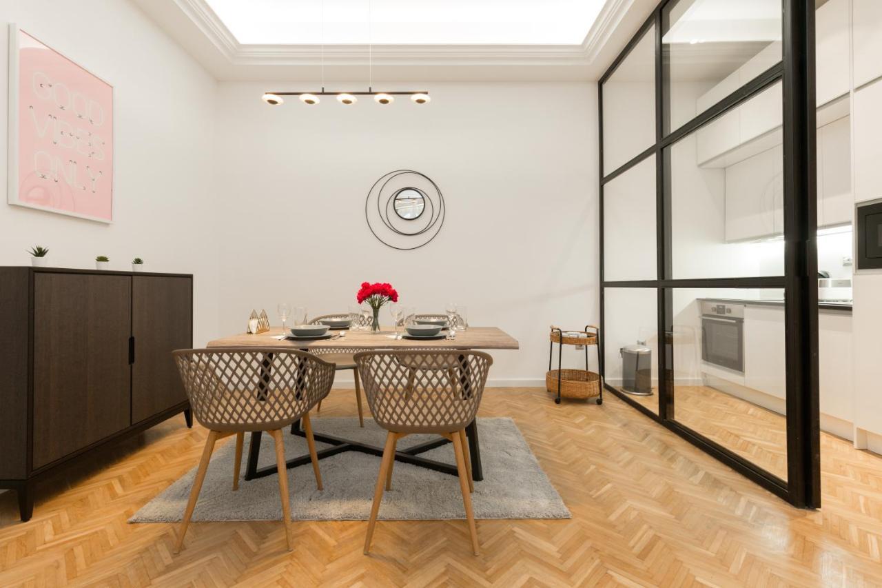 Space And Style In The Heart Of Budapest W 2Br&2Bt Eksteriør billede